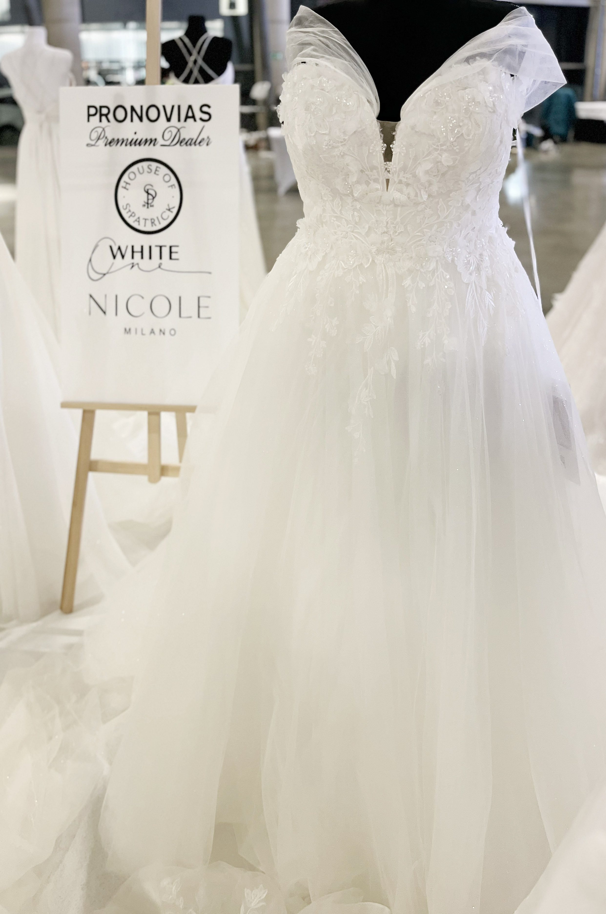 svatebni-saty-pronovias